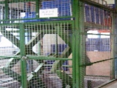 東(dōng)莞大東電子公(gōng)司閣樓貨貨